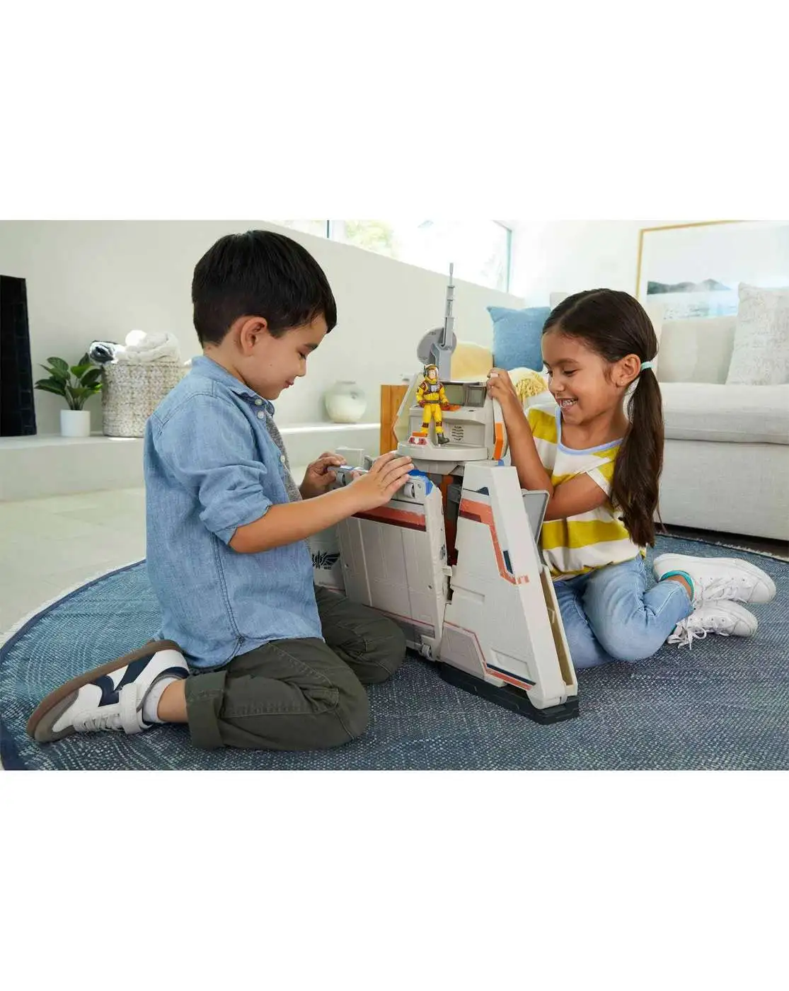 Cheapest ๐ Disney / Pixar Lightyear Movie Ultimate Star Command Base Playset ๐ 2 Cheapest ๐ Disney / Pixar Lightyear Movie Ultimate Star Command Base Playset ๐ - Image 2